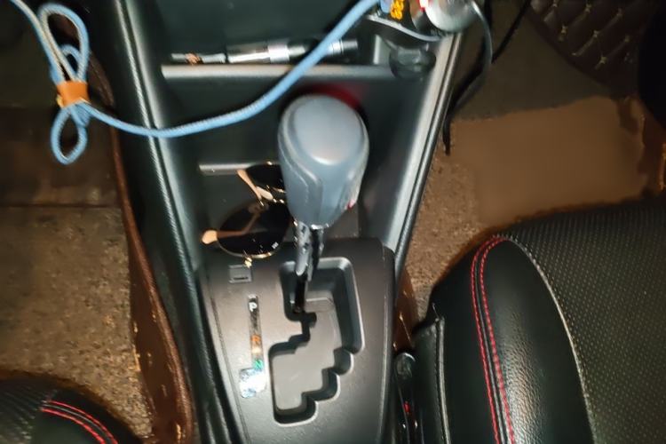Used Toyota YARiS L Zhi Xuan 2016 Revised 1.5E CVT Charming Edition Gear Lever