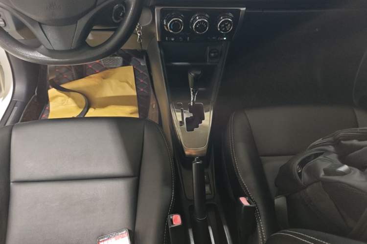 Used Toyota YARiS L Zhi Xuan 2016 Revised 1.5E CVT Charming Edition Gear Lever