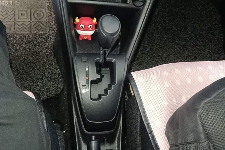 Used Toyota YARiS L Zhi Xuan 2016 Revised 1.5E CVT Charming Edition Gear Lever