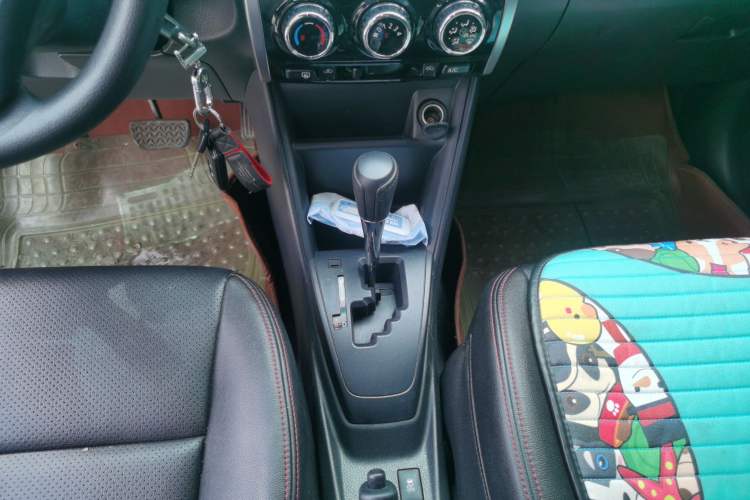 Used Toyota YARiS L Zhi Xuan 2016 Revised 1.5E CVT Charming Edition Gear Lever
