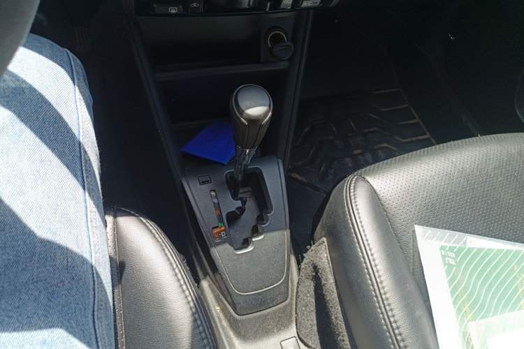 Used Toyota YARiS L Zhi Xuan 2016 Revised 1.5E CVT Charming Edition Gear Lever