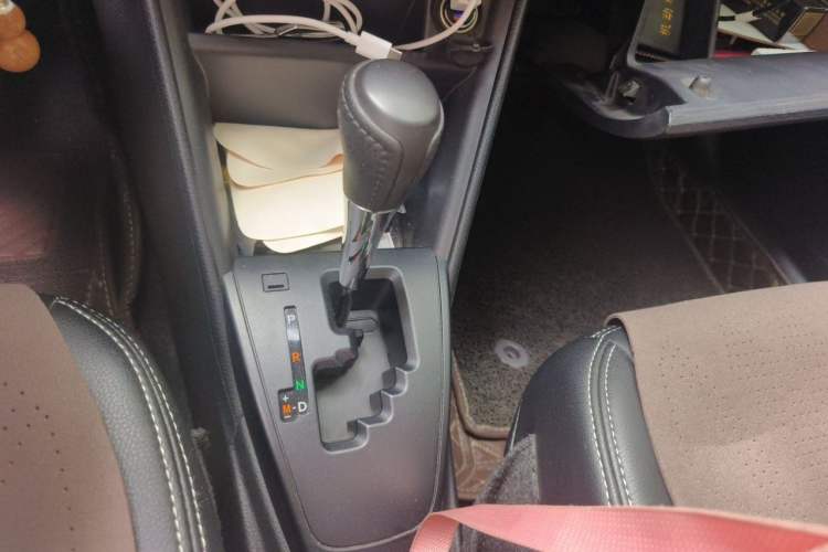 Used Toyota YARiS L Zhi Xuan 2016 Revised 1.5E CVT Charming Edition Gear Lever