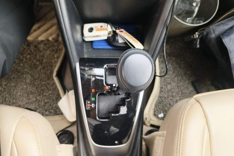 Used Toyota YARiS L Zhi Xuan 2016 Revised 1.5 GS CVT Agile Edition Gear Lever