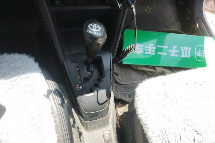 Used Toyota YARiS L Zhi Xuan 2016 Revised 1.5E CVT Charming Edition Gear Lever