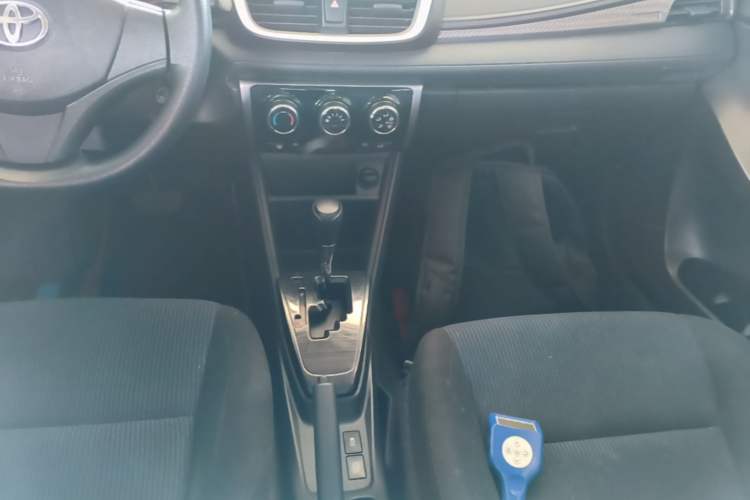 Used Toyota YARiS L Zhi Xuan 2016 Revised 1.5E CVT Charming Edition Gear Lever