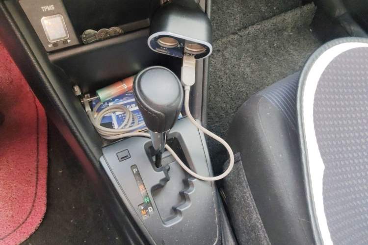 Used Toyota YARiS L Zhi Xuan 2016 Revised 1.5E CVT Charming Edition Gear Lever