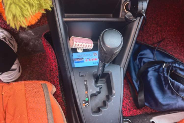 Used Toyota YARiS L Zhi Xuan 2016 Revised 1.5E CVT Charming Edition Gear Lever