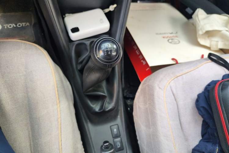 Used Toyota YARiS L Zhi Xuan 2016 Revised Version 1.3L Manual – Dynamic Edition Gear Lever