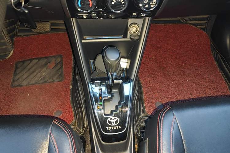 Used Toyota YARiS L Zhi Xuan 2016 Revised 1.5E CVT Charming Edition Gear Lever