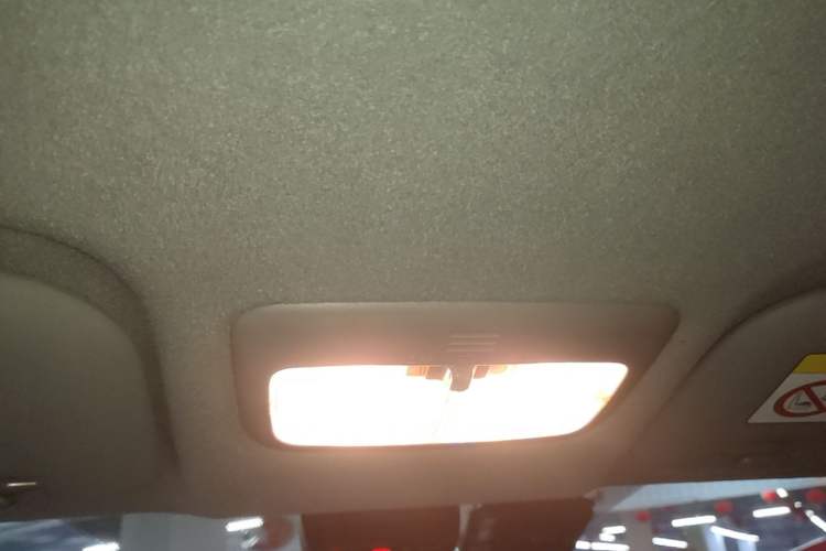 Used Toyota YARiS L Zhi Xuan 2016 Revised 1.5E CVT Charming Edition Headliner
