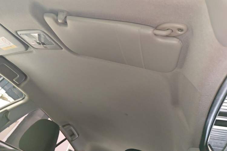 Used Toyota YARiS L Zhi Xuan 2016 Revised 1.5E CVT Charming Edition Headliner