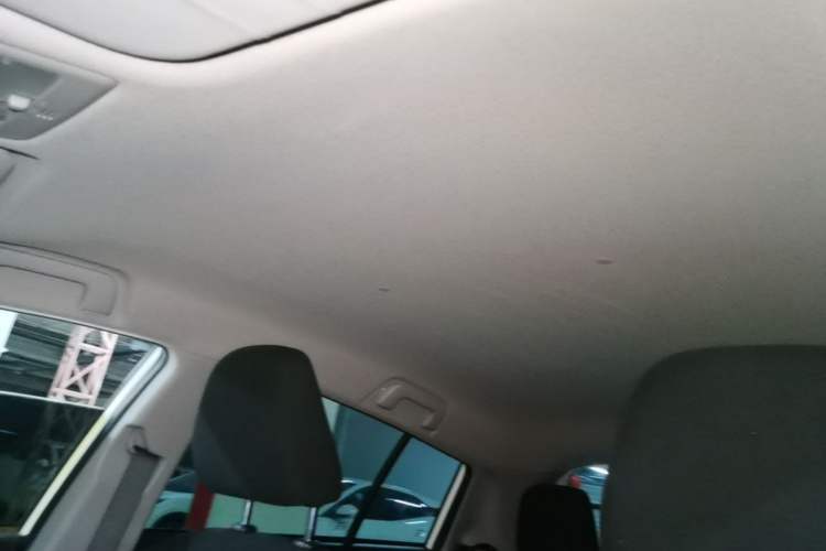 Used Toyota YARiS L Zhi Xuan 2016 Revised 1.5E CVT Charming Edition Headliner