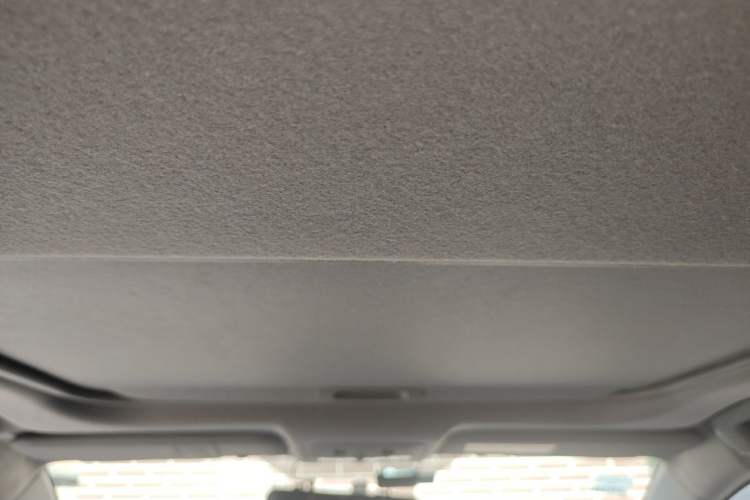 Used Toyota YARiS L Zhi Xuan 2016 Revised Version 1.5G CVT with Dynamic Sunroof Headliner