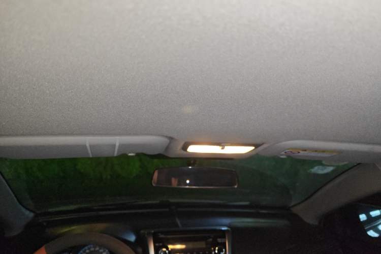 Used Toyota YARiS L Zhi Xuan 2016 Revised 1.5E CVT Charming Edition Headliner
