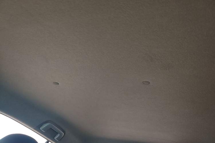 Used Toyota YARiS L Zhi Xuan 2016 Revised 1.5E CVT Charming Edition Headliner