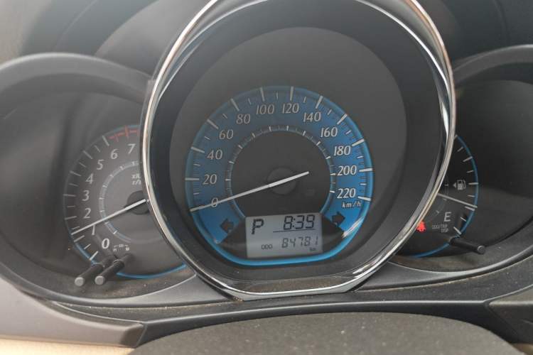 Used Toyota YARiS L Zhi Xuan 2016 1.5E Automatic JingSu Edition Instrument Cluster