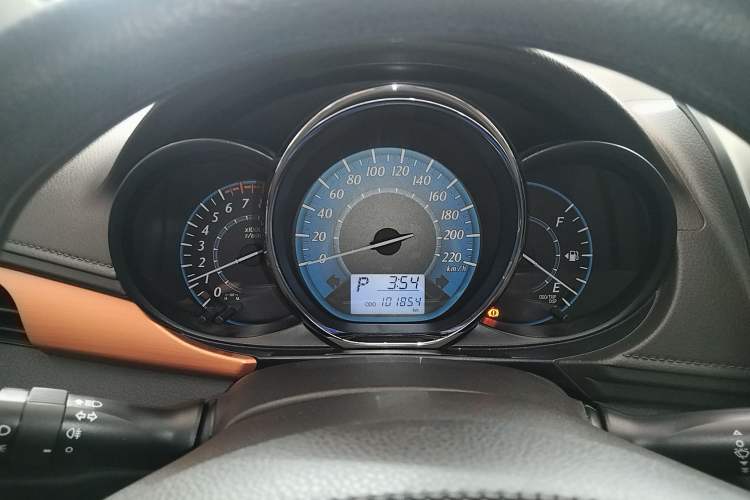 Used Toyota YARiS L Zhi Xuan 2016 1.5E Automatic JingSu Edition Instrument Cluster