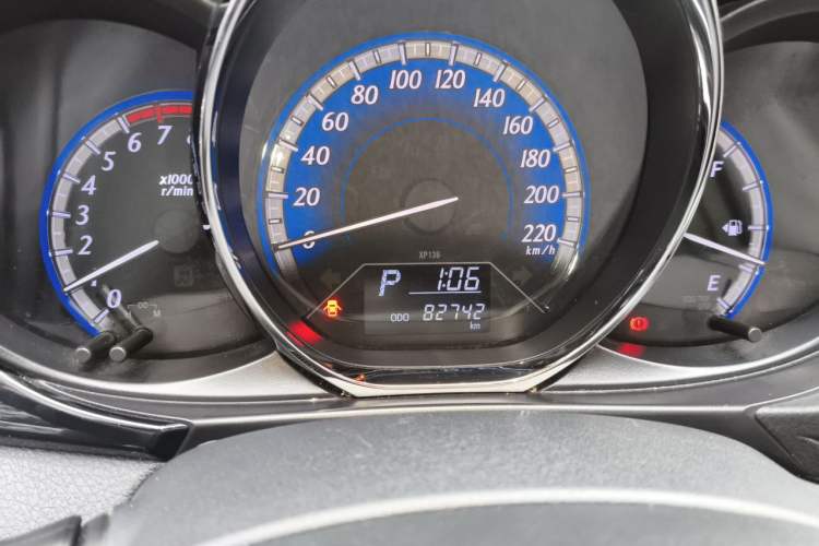 Used Toyota YARiS L Zhi Xuan 2016 Revised Version 1.5G CVT with Dynamic Sunroof Instrument Cluster