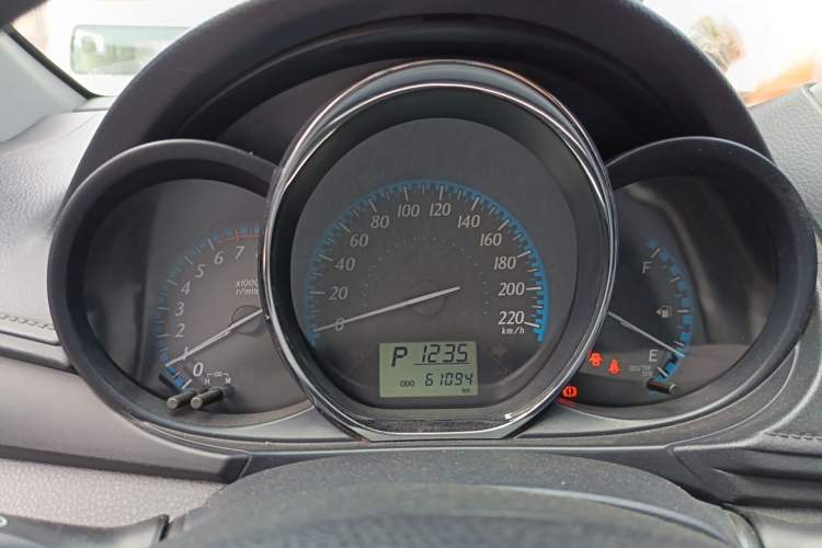 Used Toyota YARiS L Zhi Xuan 2016 Revised 1.5E CVT Charming Edition Instrument Cluster