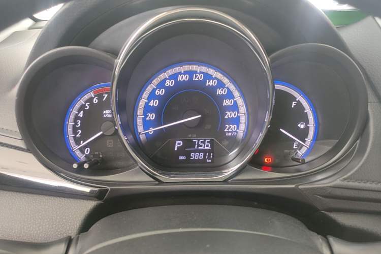 Used Toyota YARiS L Zhi Xuan 2016 Revised Version 1.5G CVT with Dynamic Sunroof Instrument Cluster