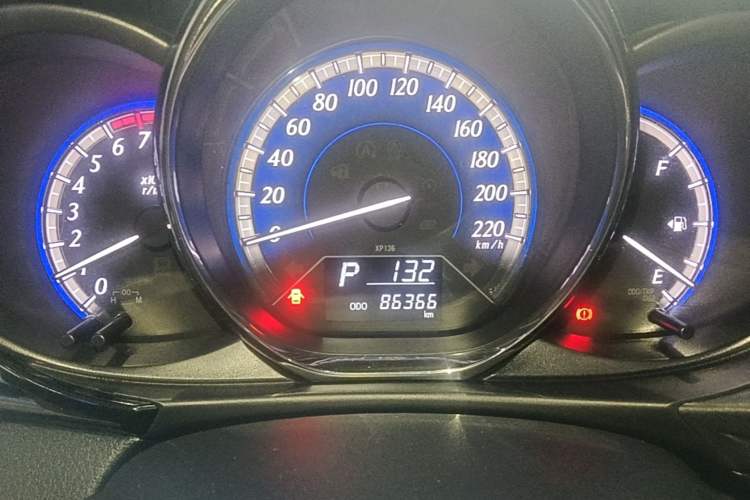 Used Toyota YARiS L Zhi Xuan 2016 Revised Version 1.5G CVT with Dynamic Sunroof Instrument Cluster