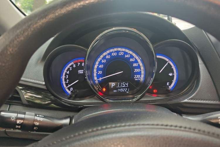 Used Toyota YARiS L Zhi Xuan 2016 Revised Version 1.5G CVT with Dynamic Sunroof Instrument Cluster