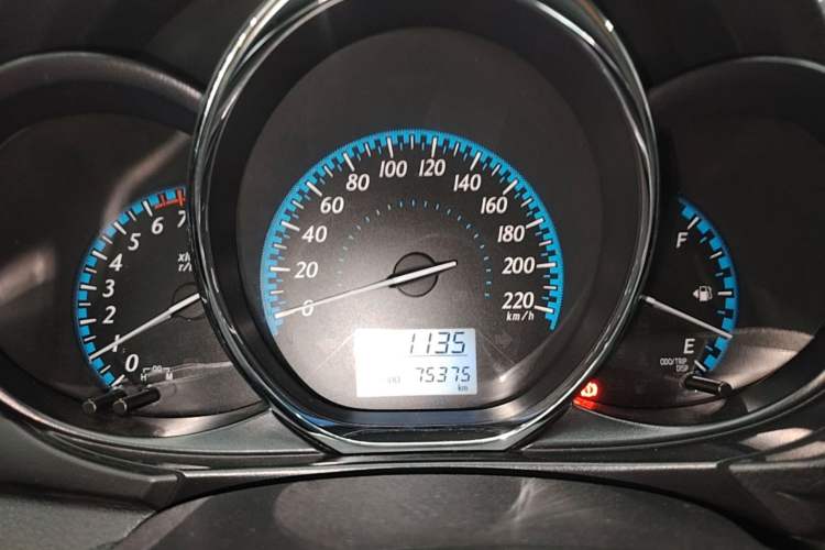 Used Toyota YARiS L Zhi Xuan 2016 Revised 1.5E CVT Charming Edition Instrument Cluster