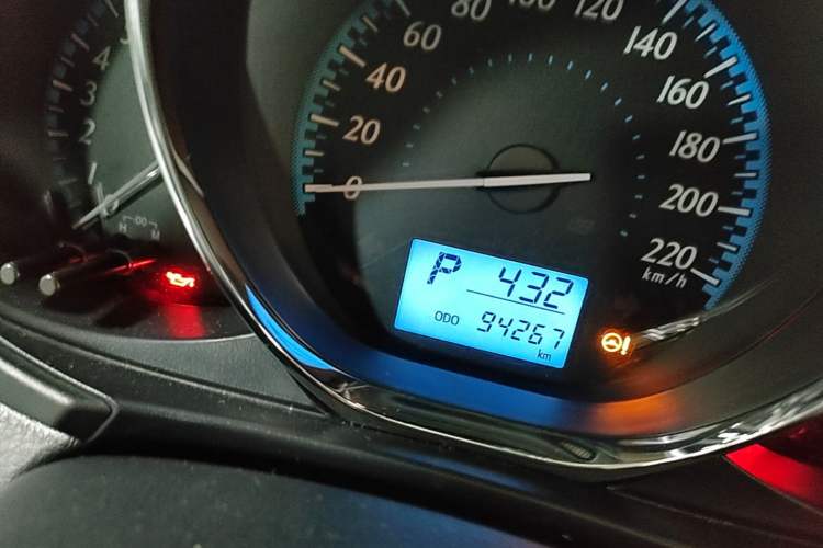 Used Toyota YARiS L Zhi Xuan 2016 Revised 1.5E CVT Charming Edition Instrument Cluster