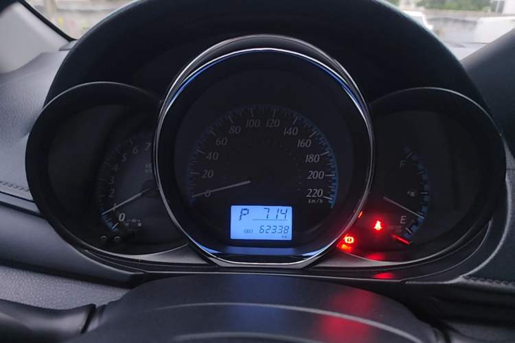 Used Toyota YARiS L Zhi Xuan 2016 Revised 1.5E CVT Charming Edition Instrument Cluster