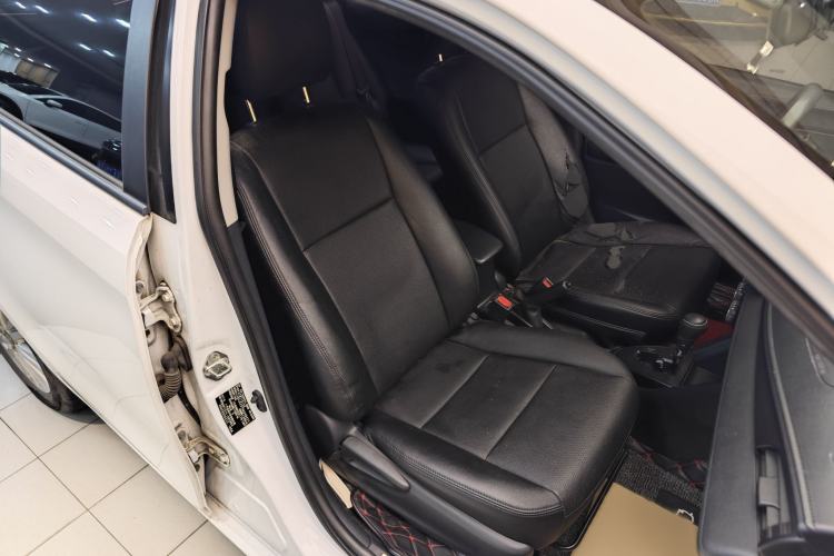 Used Toyota YARiS L Zhi Xuan 2016 Revised 1.5E CVT Charming Edition Interior 1