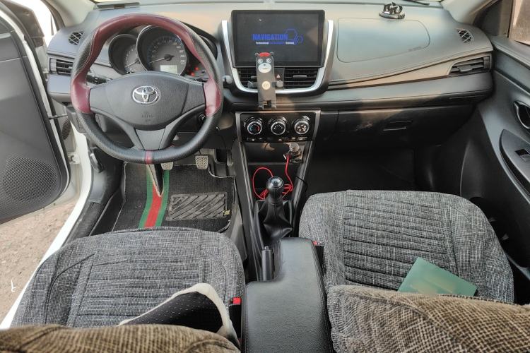 Used Toyota YARiS L Zhi Xuan 2016 Revised 1.3E Manual – Charming Edition Interior 2