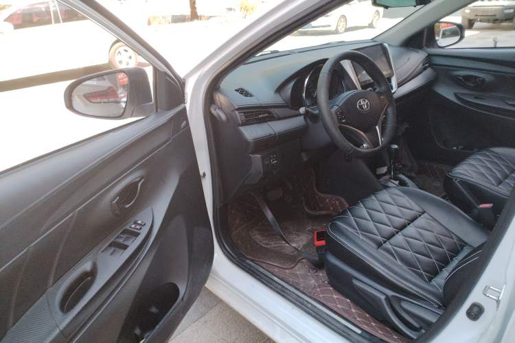 Used Toyota YARiS L Zhi Xuan 2016 Revised 1.5E CVT Charming Edition Interior 3