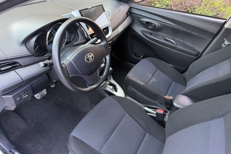 Used Toyota YARiS L Zhi Xuan 2016 Revised 1.5E CVT Charming Edition Interior 3