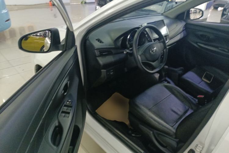Used Toyota YARiS L Zhi Xuan 2016 Revised 1.5E CVT Charming Edition Interior 3
