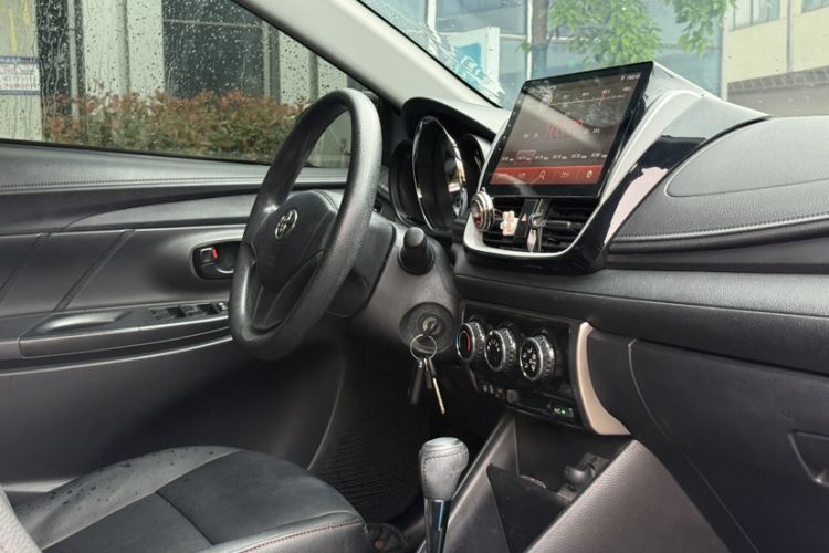 Used Toyota YARiS L Zhi Xuan 2016 Revised 1.5E CVT Charming Edition Interior 4