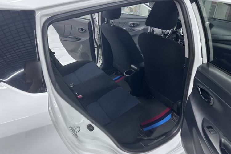 Used Toyota YARiS L Zhi Xuan 2016 Revised 1.5E CVT Charming Edition Interior 4