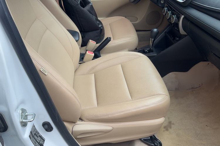 Used Toyota YARiS L Zhi Xuan 2016 Revised 1.5E CVT Charming Edition Interior 4