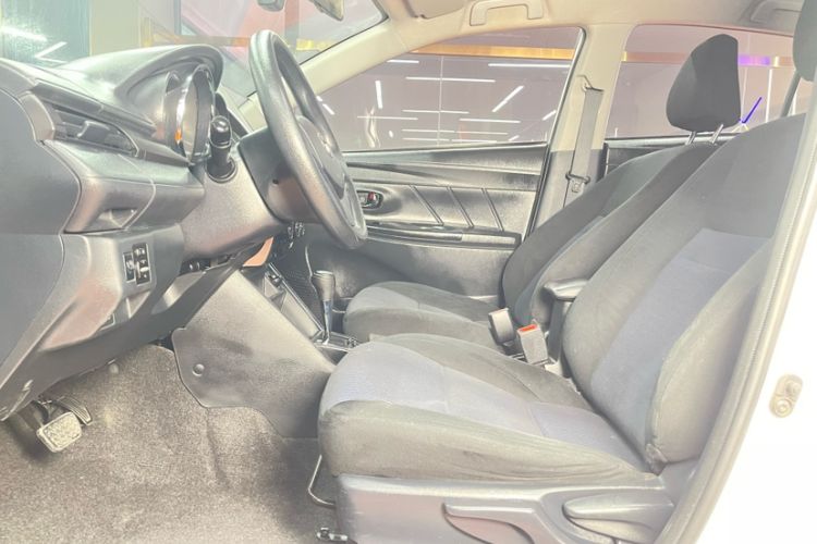 Used Toyota YARiS L Zhi Xuan 2016 Revised 1.5E CVT Charming Edition Interior 5