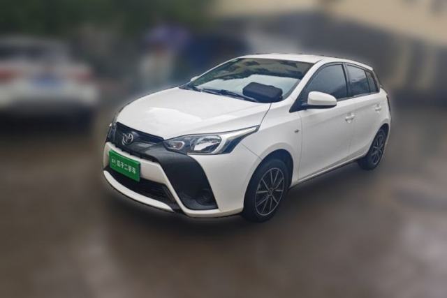 Toyota YARiS L Zhi Xuan 2016 Revised 1.5E CVT Charming Edition с пробегом