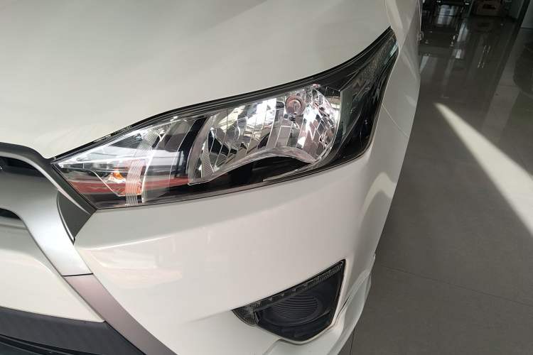 Used Toyota YARiS L Zhi Xuan 2016 1.5E Automatic JingSu Edition Left Front Headlight