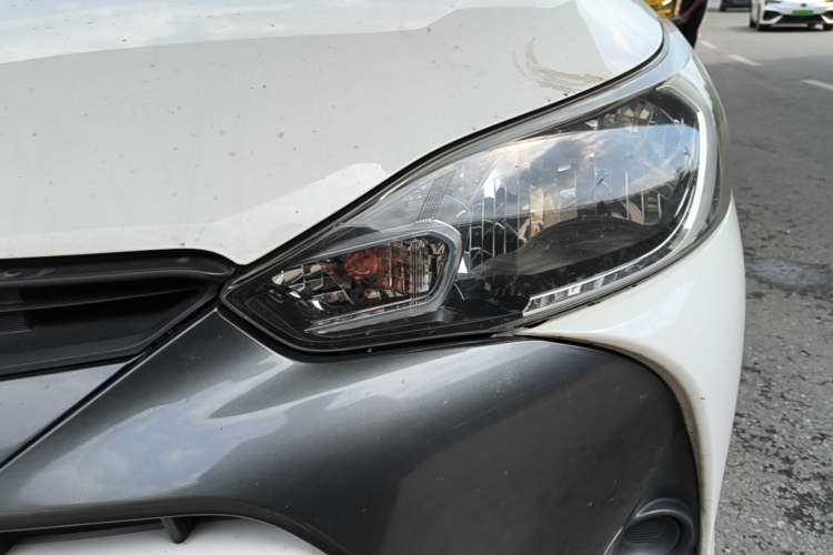 Used Toyota YARiS L Zhi Xuan 2016 Revised 1.5E CVT Charming Edition Left Front Headlight