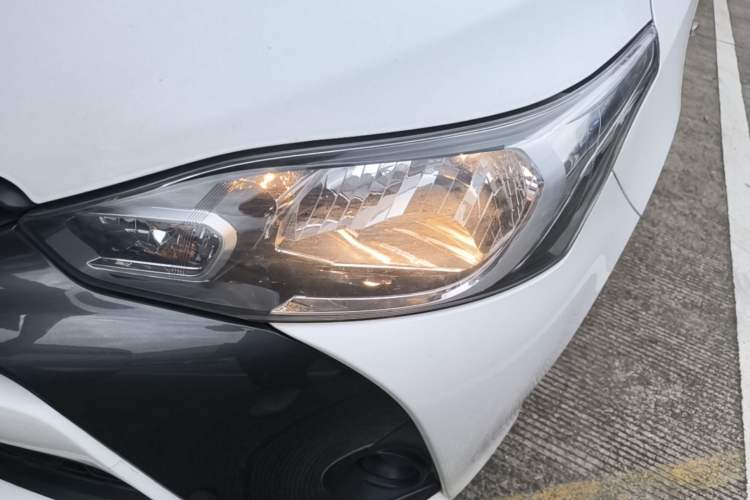 Used Toyota YARiS L Zhi Xuan 2016 Revised 1.5E CVT Charming Edition Left Front Headlight