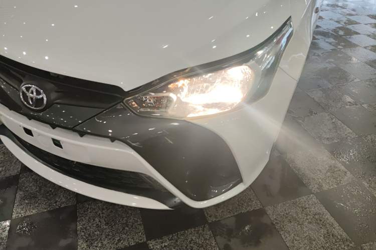 Used Toyota YARiS L Zhi Xuan 2016 Revised 1.5E CVT Charming Edition Left Front Headlight