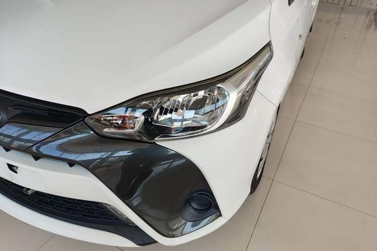 Used Toyota YARiS L Zhi Xuan 2016 Revised 1.5E CVT Charming Edition Left Front Headlight