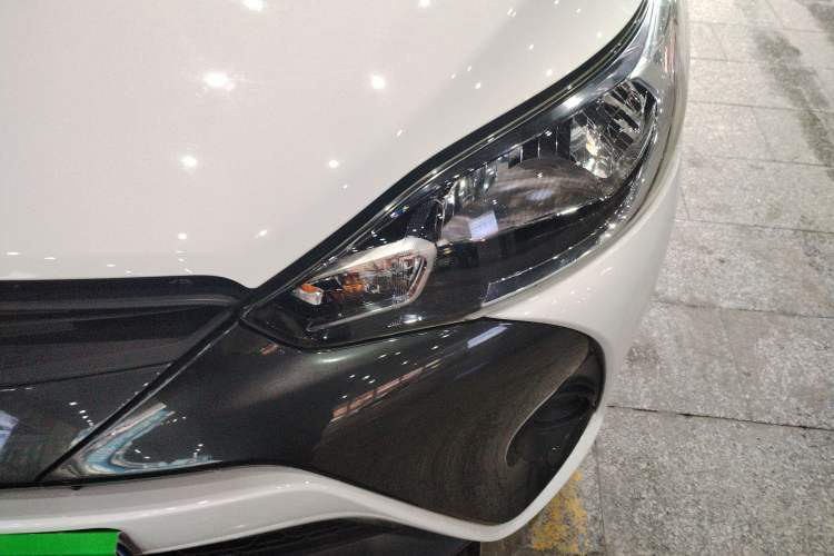 Used Toyota YARiS L Zhi Xuan 2016 Revised 1.5E CVT Charming Edition Left Front Headlight