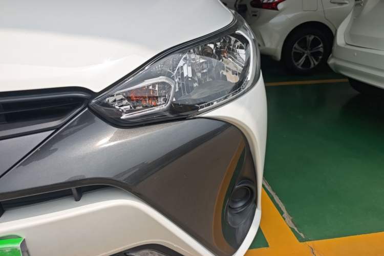 Used Toyota YARiS L Zhi Xuan 2016 Revised 1.5E CVT Charming Edition Left Front Headlight