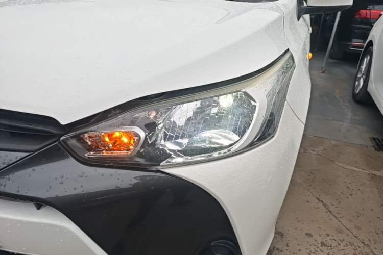 Used Toyota YARiS L Zhi Xuan 2016 Revised 1.5E CVT Charming Edition Left Front Headlight