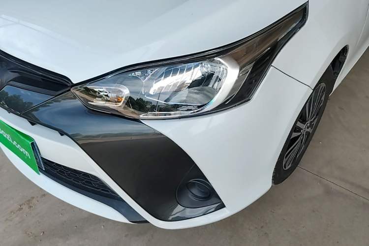 Used Toyota YARiS L Zhi Xuan 2016 Revised 1.5E CVT Charming Edition Left Front Headlight