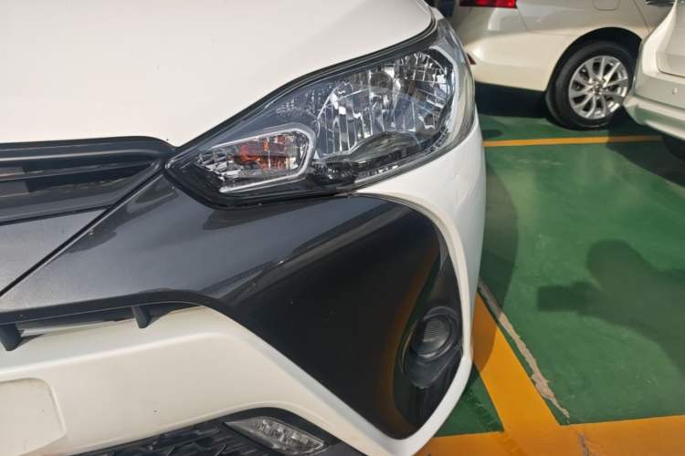 Used Toyota YARiS L Zhi Xuan 2016 Revised 1.5E CVT Charming Edition Left Front Headlight