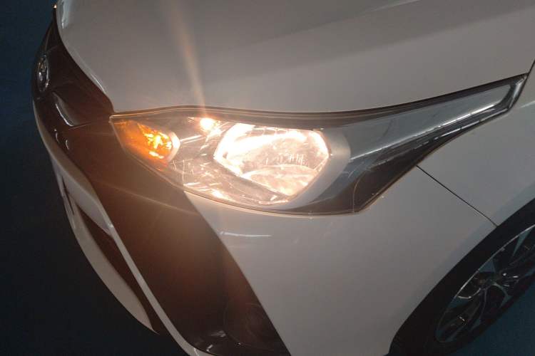 Used Toyota YARiS L Zhi Xuan 2016 Revised 1.5E CVT Charming Edition Left Front Headlight
